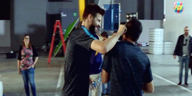 Arda'nın kulağını çekti