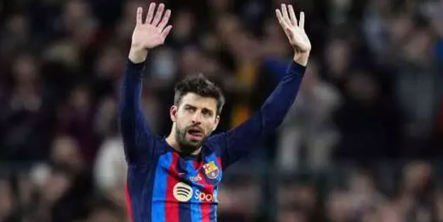 Pique, Barcelona'ya veda etti