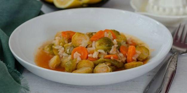 Pirinçli Brüksel lahanası yemeği tarifi | Pirinçli Brüksel lahanası yemeği nasıl yapılır?
