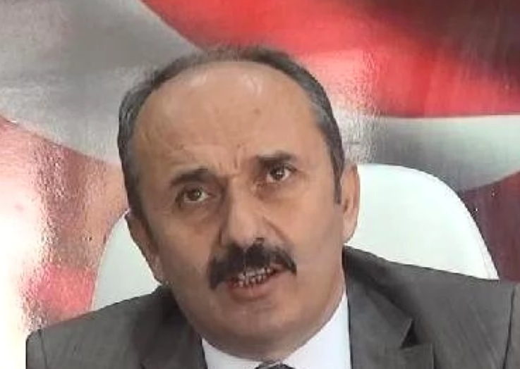 Pişmiş tavuğun başına gelmeyecek şey, AK Partili başkanın başına geldi! Yok böyle bir olay