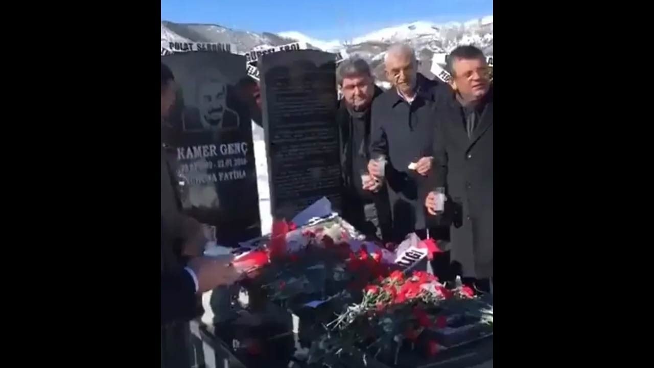 ‘Piyango haram değil’ diyen Özel modu değiştirdi! Dün mezarda rakı bugün kandil mesajı