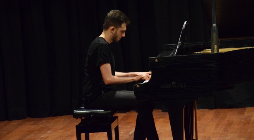 Piyano Bölümü öğrencilerinden dinleti 