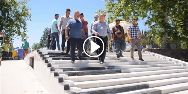 Piyano merdivenlere büyük ilgi
