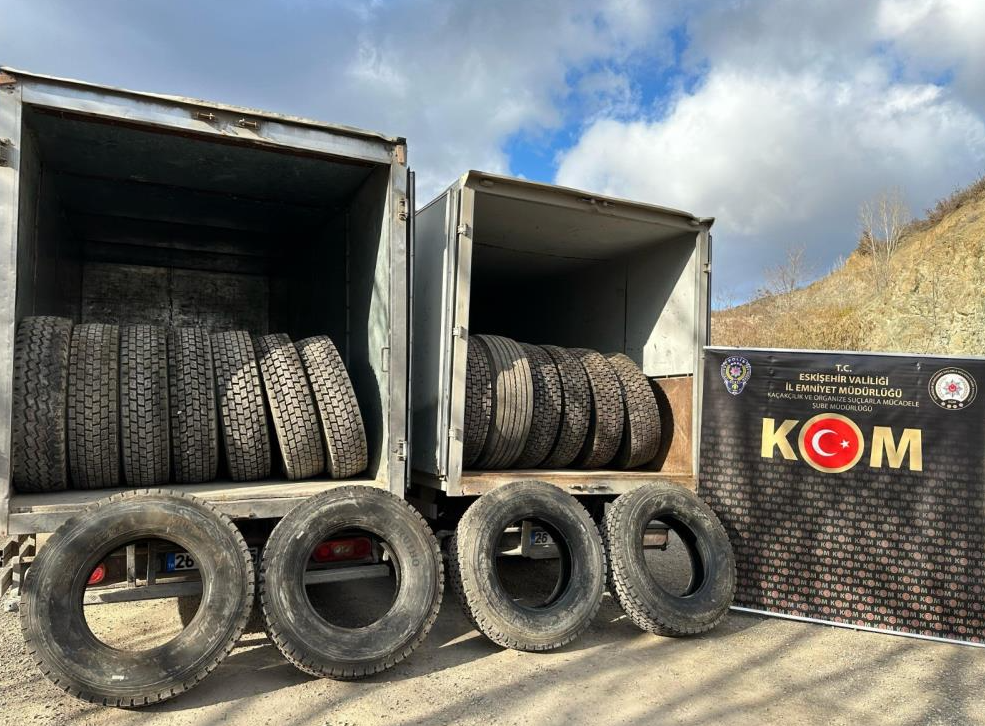 Piyasa değeri 1 milyon TL olan 54 adet gümrük kaçağı lastik ele geçirildi