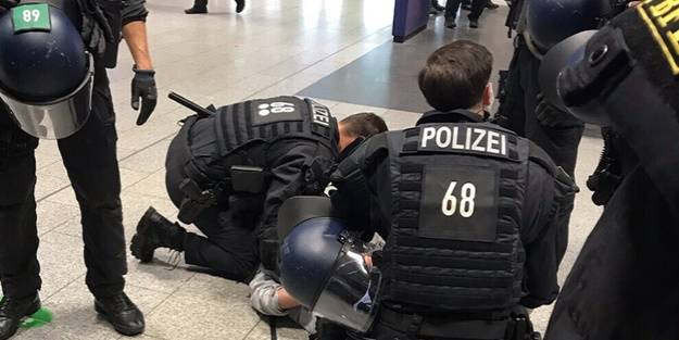 PKK, Almanya'ya da zarar vermeye başladı! Alman polisi PKK destekçilerini gözaltına aldı