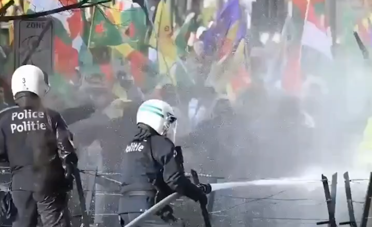 PKK Avrupa’yı yakıyor! Biraz da siz uğraşın