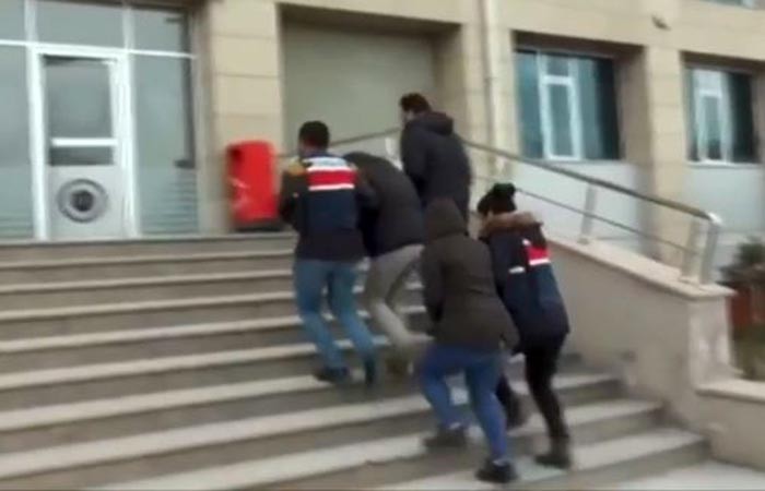 PKK elebaşlarının korumalığını yapan 2 terörist yakalandı 