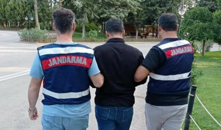 PKK propagandası yapan hadsiz evinden alındı!