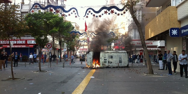 PKK sempatizanları Bağcılar'da böyle terör estirdi