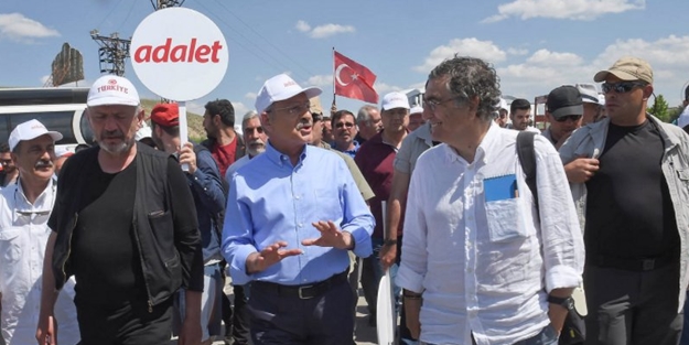 PKK sevici Hasan Cemal de yürüyüşte