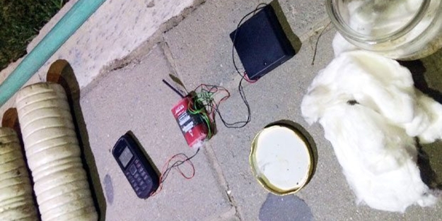 Geri çekilirken evlere bomba yerleştiriyorlar