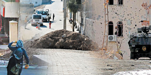PKK terörü binlerce aileyi evinden etti