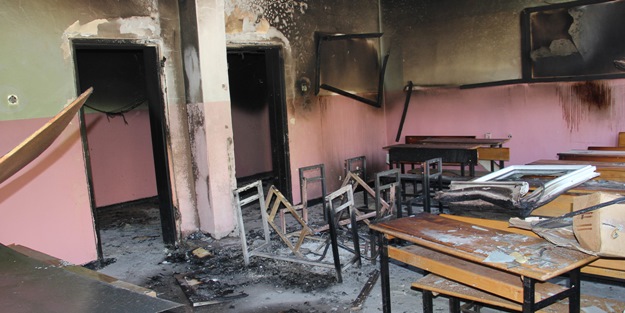 PKK yaktı, üniversite öğrencileri tamir etti