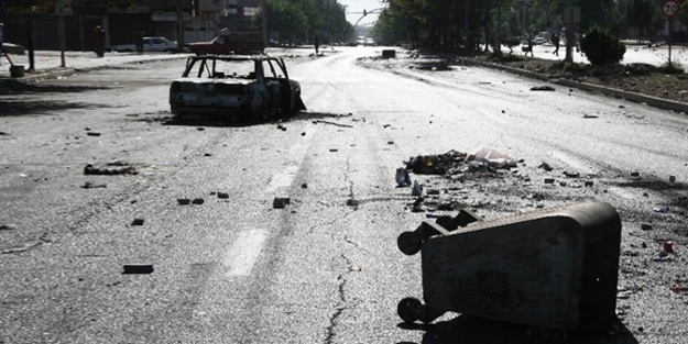 PKK yandaşları eşi başörtülü vatandaşı öldürdü