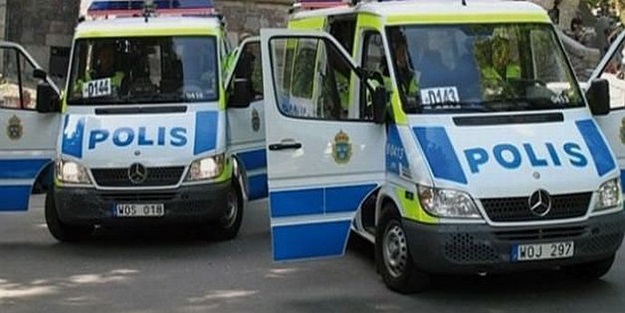 PKK yandaşları İsveç polisine saldırdı
