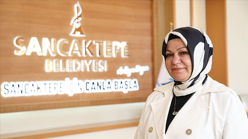 PKK yandaşları Londra'da Sancaktepe Belediye Başkanı Şeyma Döğücü'ye saldırdı
