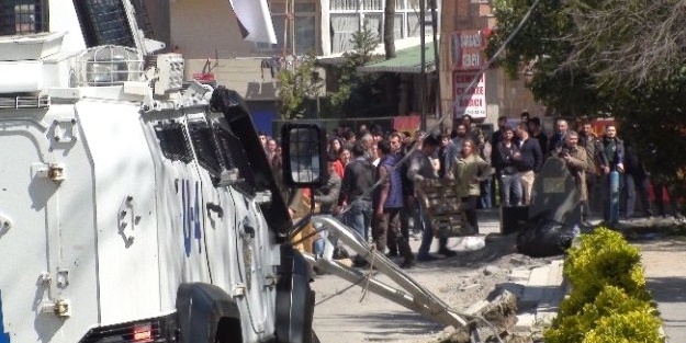 PKK yandaşlarından TOMA'ya alçak tuzak!
