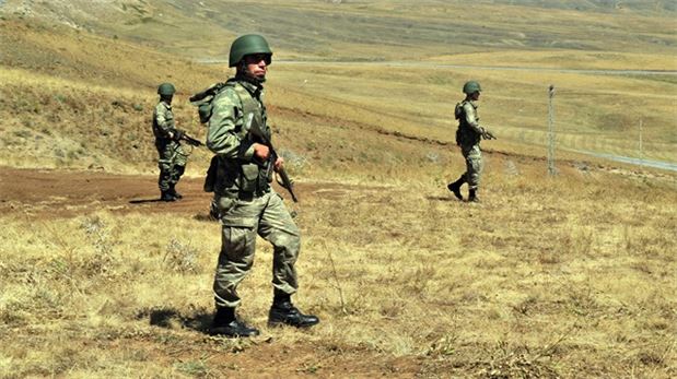 PKK'dan kaçan keskin nişancı askere teslim oldu