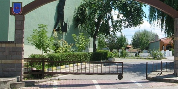 PKK'dan karakola bomba yüklü araçla saldırı