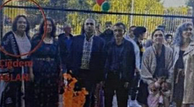 PKK/KCK Avustralya yapılanmasında yer alıyordu! Çiğdem Aslan MİT havaalanında paketledi