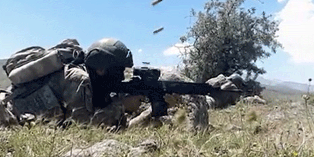 PKK'lı teröristler 3 koldan saldırdı Mehmetçik haşat etti!