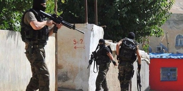 PKK'lı teröristler ilçeden süpürüldü!
