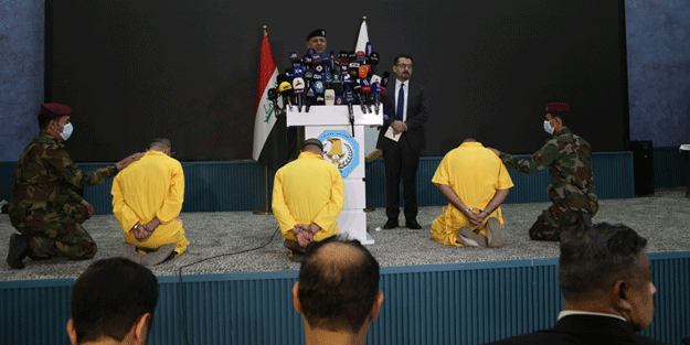 PKK'lı teröristleri sahneye böyle çıkardılar