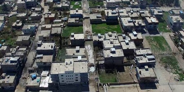 PKK'lılar ilçeyi bu hale getirdi!