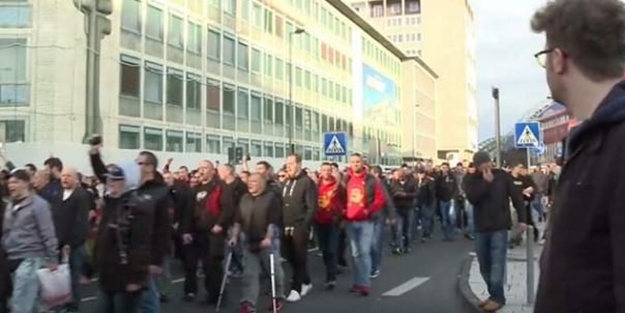 PKK'lılar Neo-Nazilerle kol kola