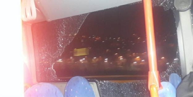 PKK'lılar Ümraniye'de yolcu dolu otobüse saldırdı!