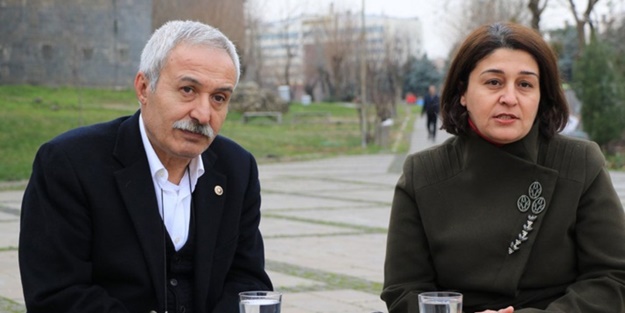 PKK'lıları belediyeye dolduran HDP'liden güldüren açıklama: Gasp edilen halk iradesidir
