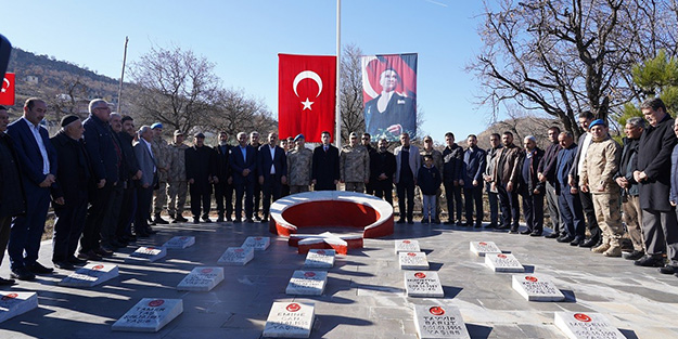 PKK'nın 1995'te katliam yaptığı Hamzalı'da 23 şehit anıldı