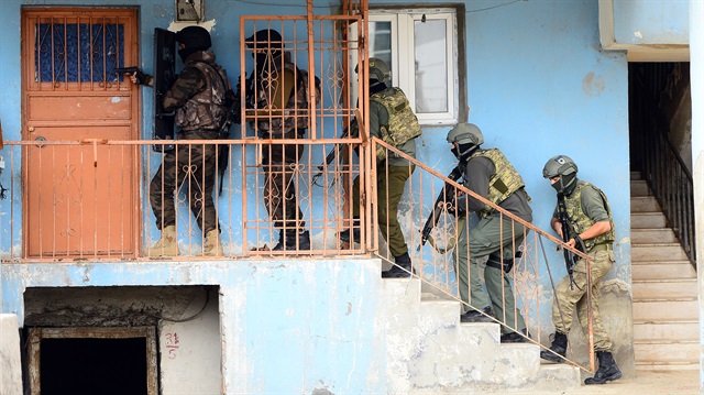 PKK'nın işbirlikçileri yakalandı