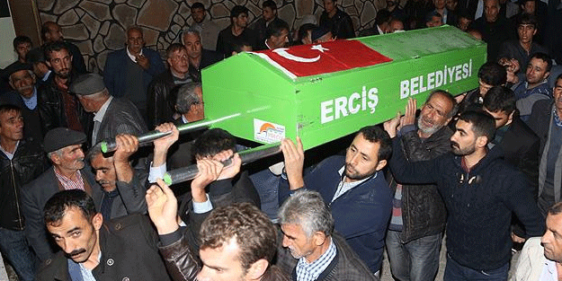 PKK'nın katlettiği muhtarın cenazesi defnedildi
