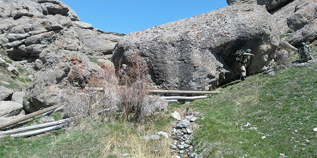 PKK'nın sığınakları yerle bir edildi