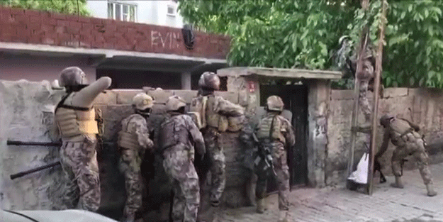 PKK'nın sosyal medya ayağına operasyon