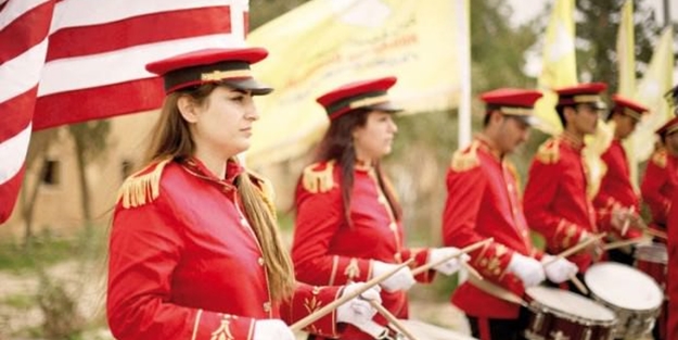 Bunu da gördük... ABD bayraklı PKK bandosu!