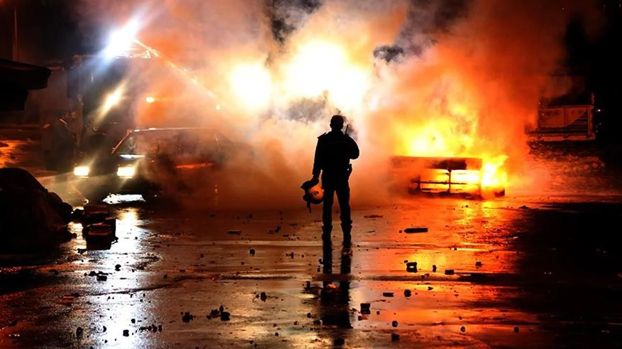 PKK'nın Suriye'deki hezimetini sindiremediler: DEM Parti 6–8 Ekim senaryosunu mu tekrarlıyor?