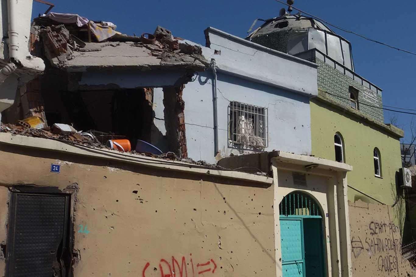 PKK terörünün tahrip ettiği 13 cami için yıkım kararı