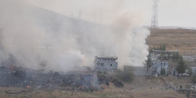 PKK'nın yeni yayın organından alçak manşet