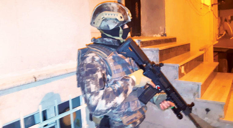 PKK’ya eşzamanlı operasyon: 90 gözaltı