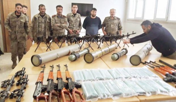 PKK’ya giden 3 TIR silah ele geçirildi