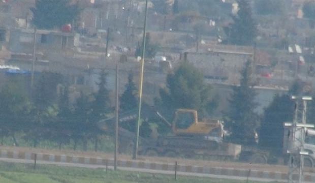 PKK/YPG Kamışlı'da hendek kazıyor