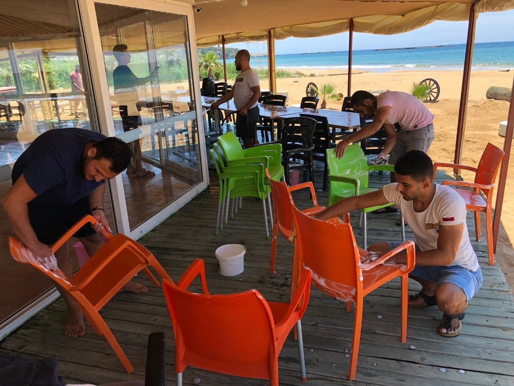 Plajlarda hummalı çalışma 