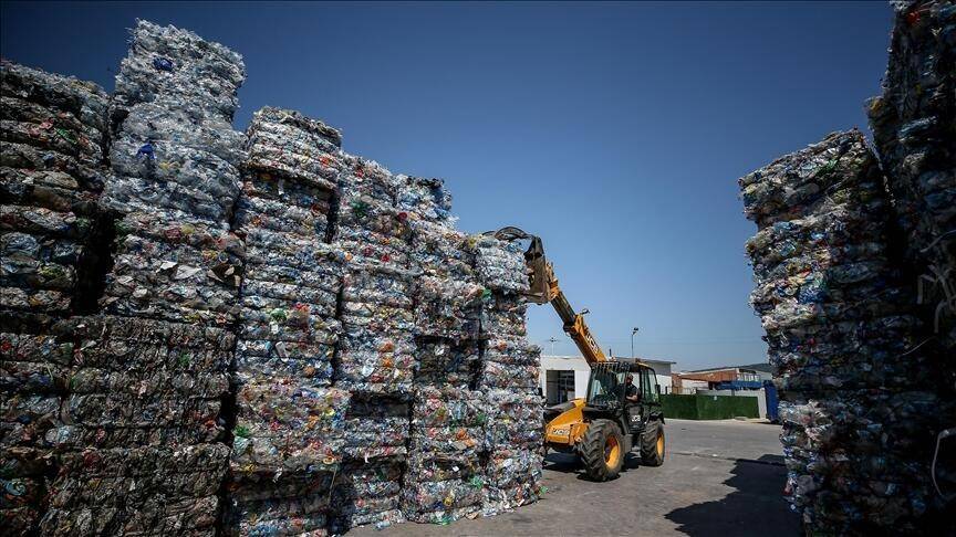 Plastik atıklar ham madde oluyor