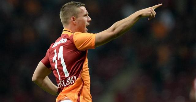 Podolski: Umarım Galatasaray taraftarı beni unutmaz