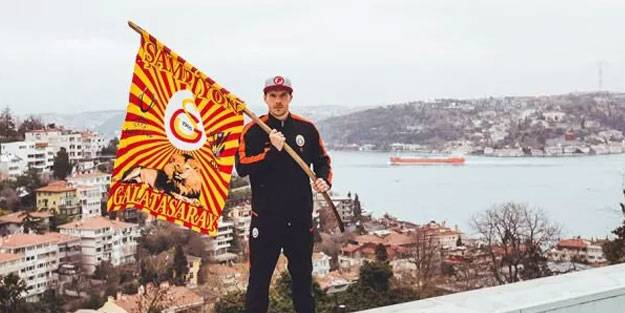 Podolski'den Galatasaray paylaşımı