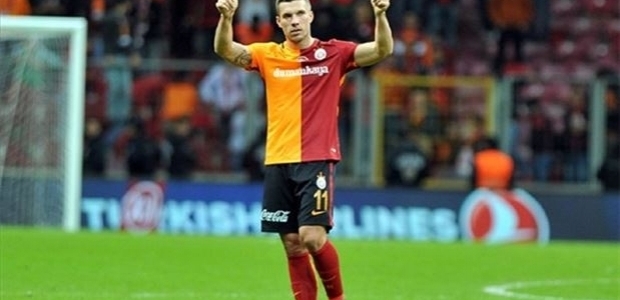 Podolski neden taşındı?