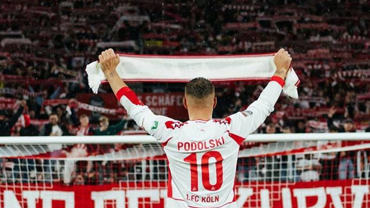 Podolski’ye hüzünlü veda