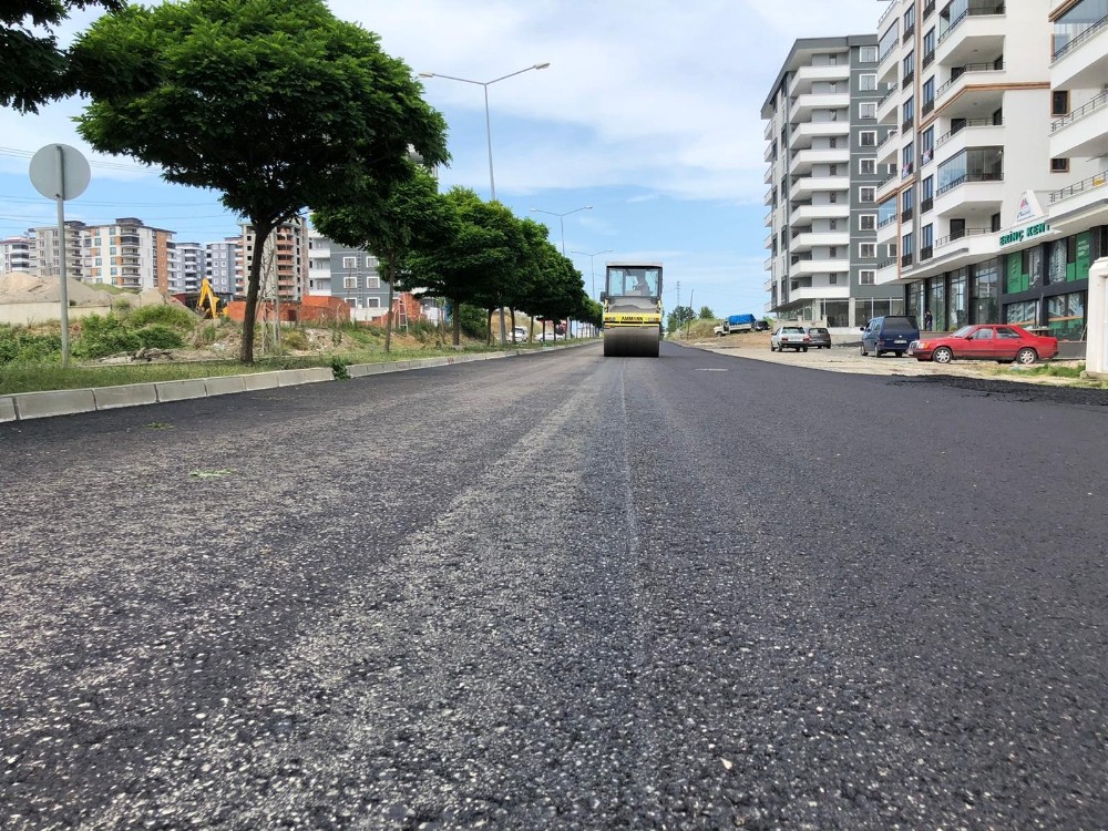Polatlı Bulvarı’na 4 bin ton asfalt serildi 